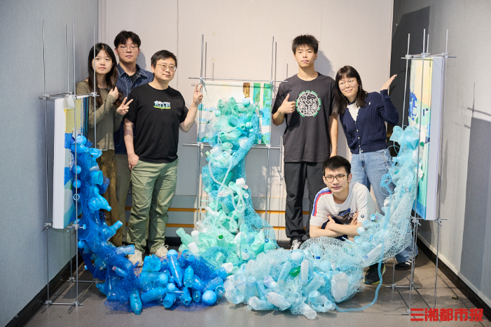 废弃奶茶杯变艺术作品这个有趣的展览让你了解“非塑料关系”(图3)