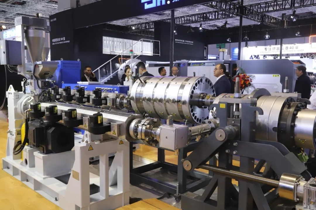 Chinaplas2024联塑产品亮点“塑”递(图1)