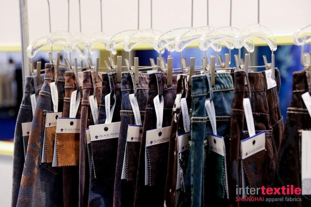 爆满的衣橱怎样“循环”?这场论坛给出“中国方案”(图1)