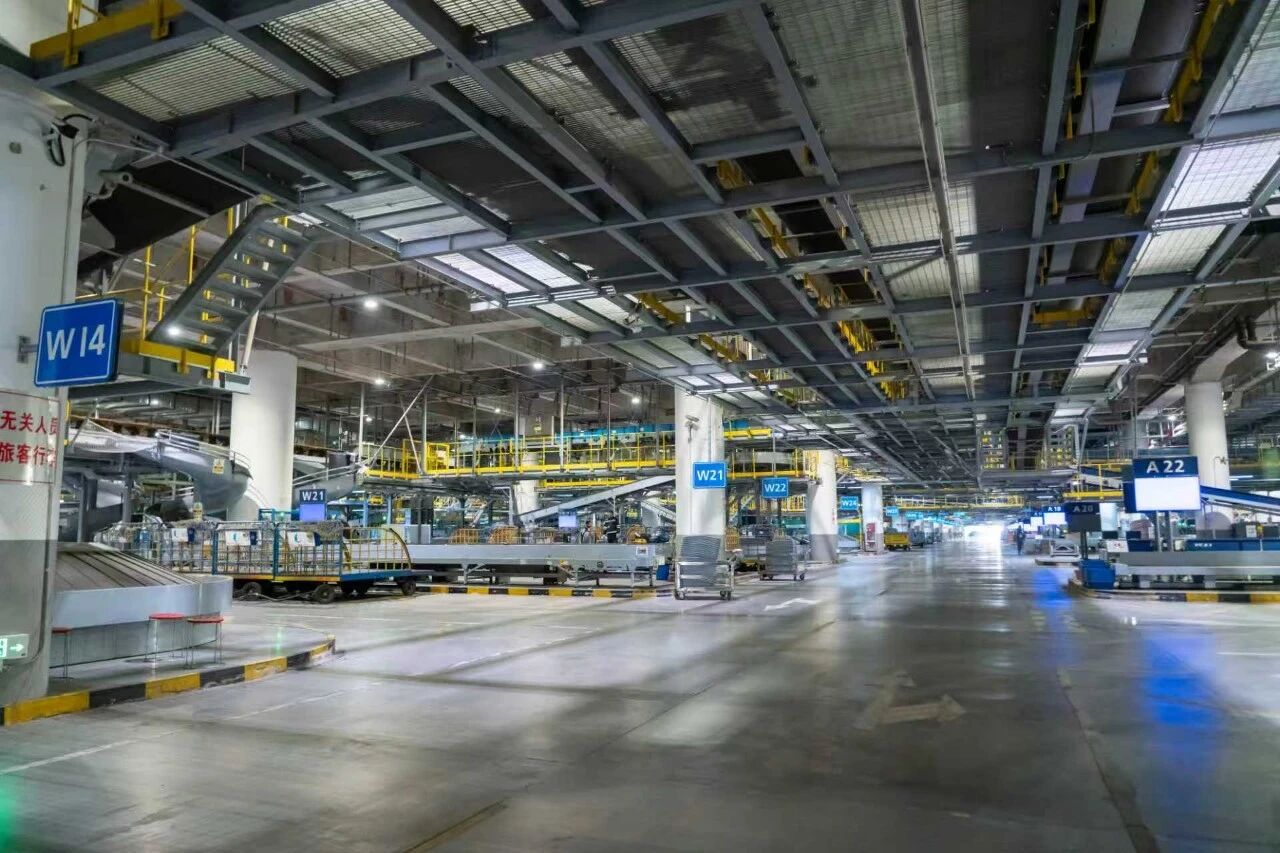 青岛国企场景智例展示：机场集团开放测试场景国企民企协同助航空产业升级(图2)