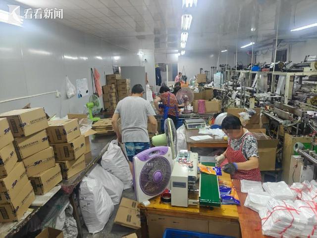 上海警方严厉打击制售假冒伪劣商品犯罪(图2)